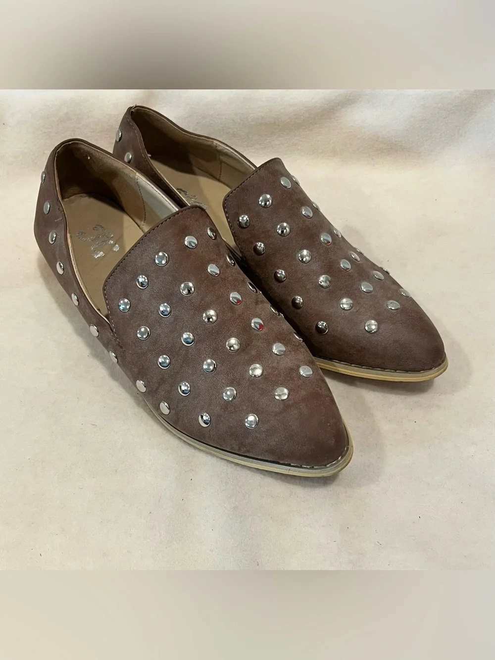 JG Women’s Studded Faux Suede Slip-On Loafers in Brown Size 8